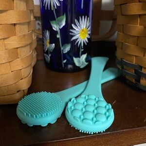 Beautycounter 3-n-1 Facial Tool